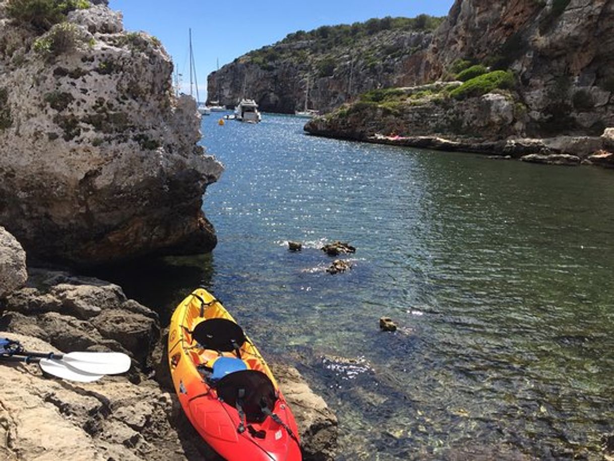 Lugar MenorcAventura Boats & Kayaks