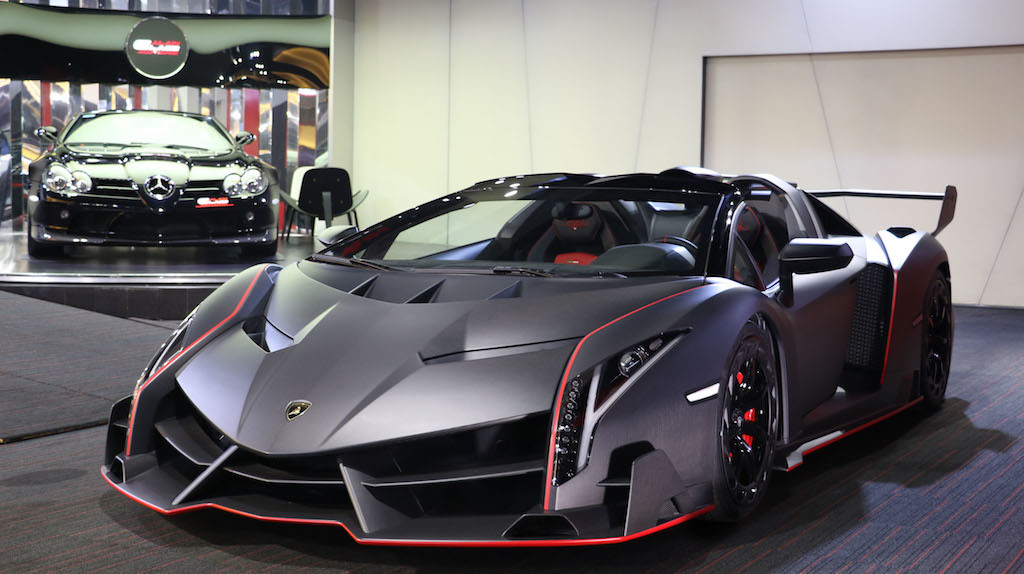 Moda Lamborghini veneno roadster