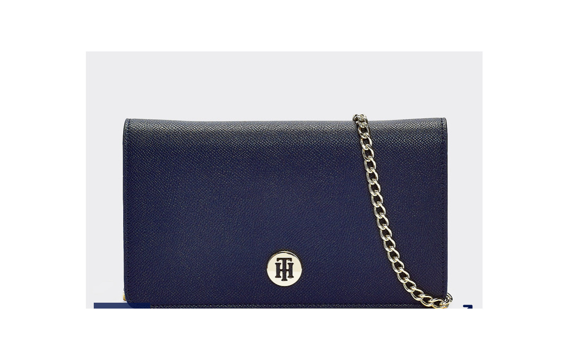 Product SMALL CHAIN STRAP CLUTCH