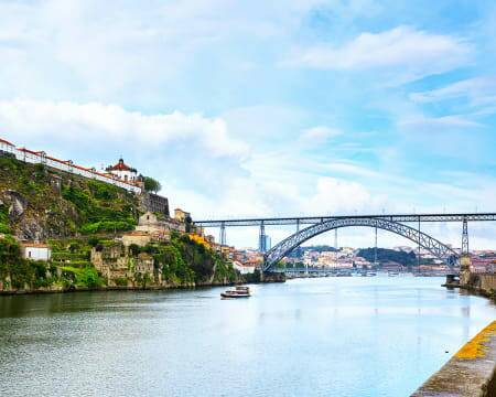 Product Cruzeiro 6 pontes no Douro c/ almoço a bordo ⛴️