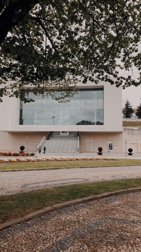 Place Teatro Municipal de Bragança