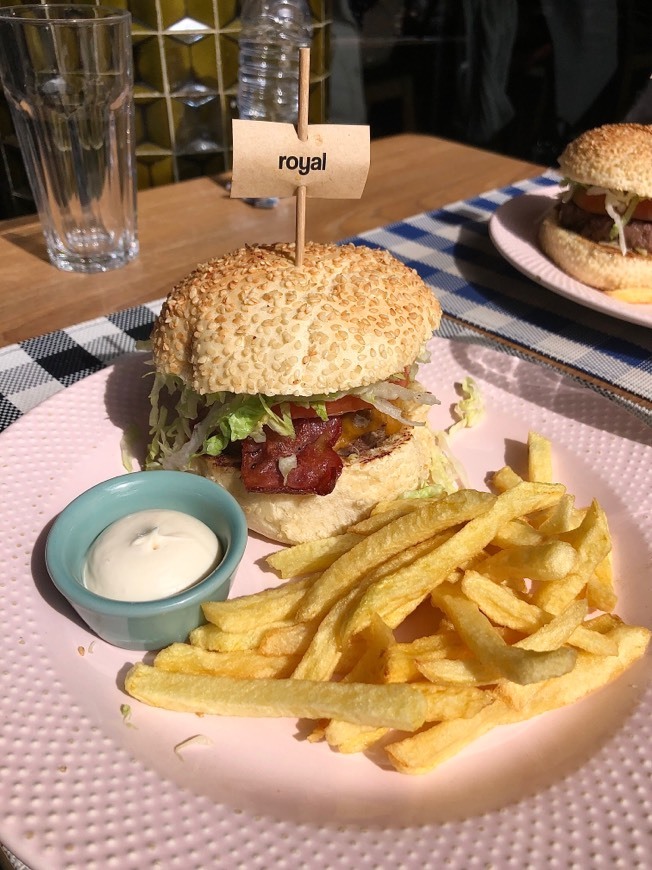 Nook - Hamburgueria & Pregaria