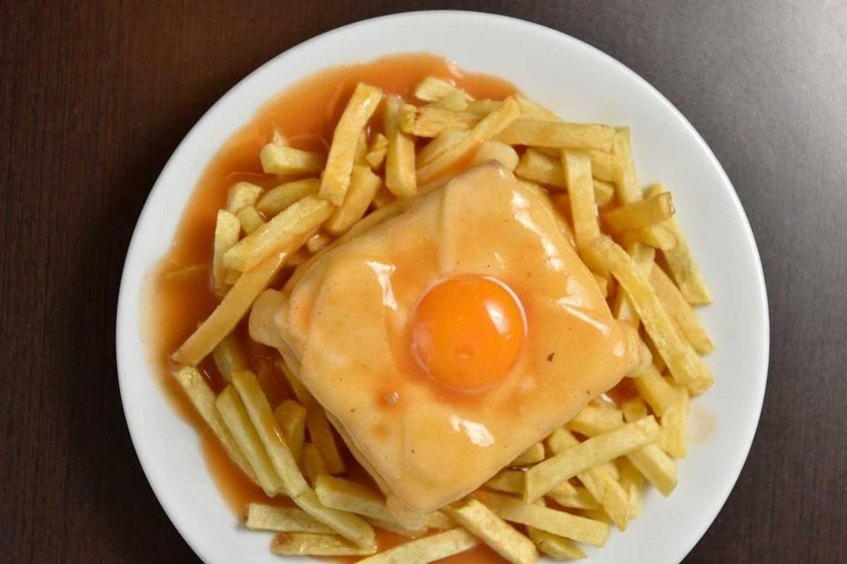 Restaurantes Santiago | Café Santiago Porto - Francesinha