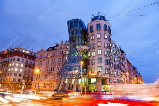 Dancing House