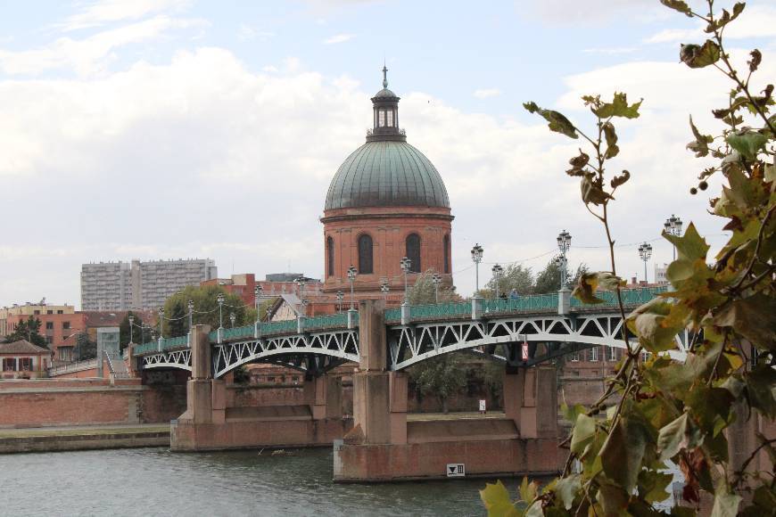 Place Pont Saint-Pierre de Toulouse