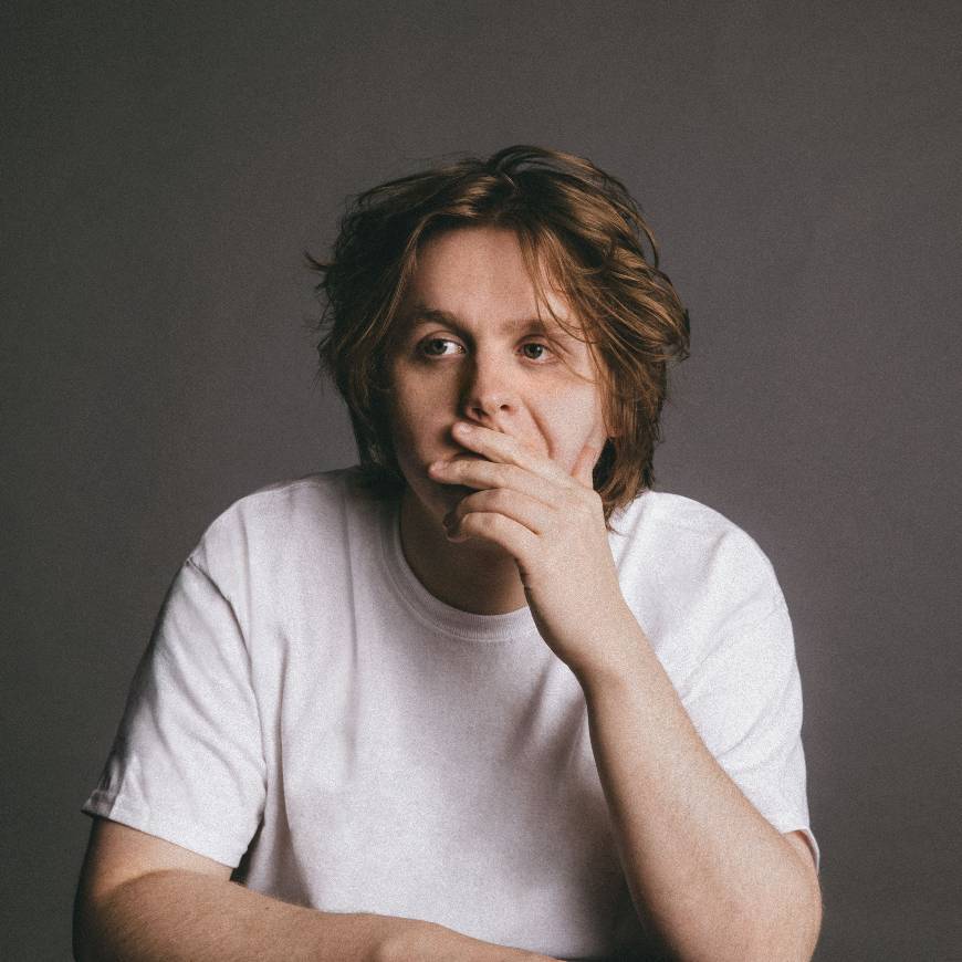 Moda Lewis Capaldi