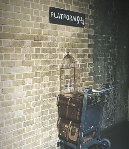 Hogwarts™ Express: King's Cross Station