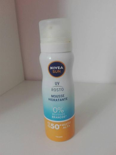 NIVEA SUN Protección Facial UV Mousse Hidratante FP50+