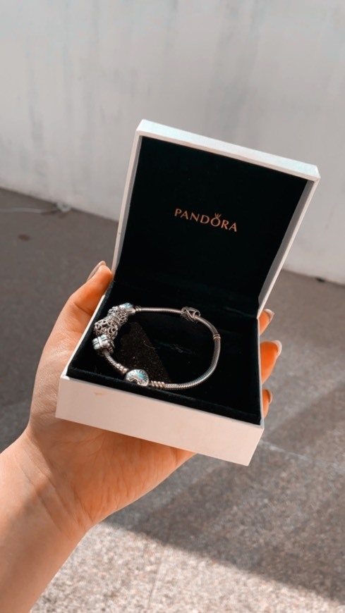 Bangle com Fecho Coração