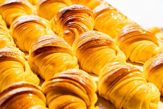 Six Places To Get The Most Delicious Portuguese Croissant In Porto ...