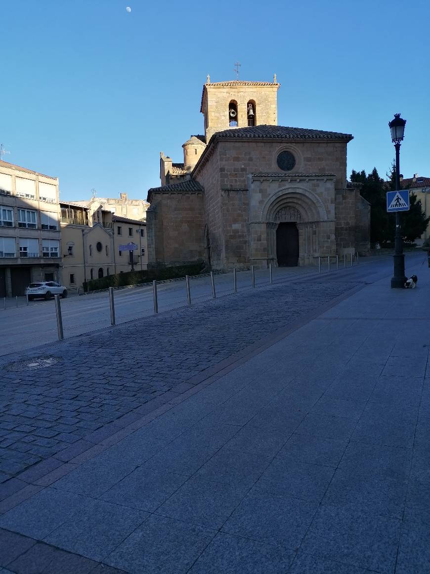 Places Iglesia de San Juan