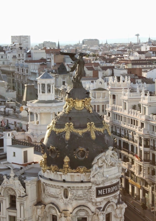 Lugar Edificio Metrópolis