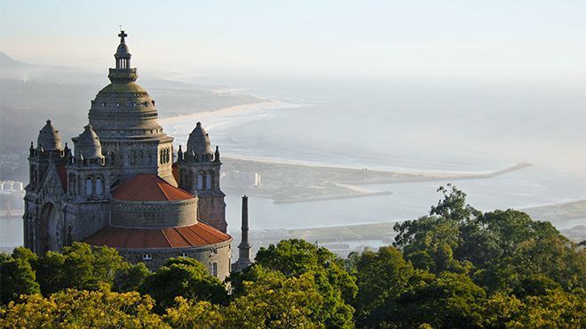 Lugar Santuário do Monte de Santa Luzia