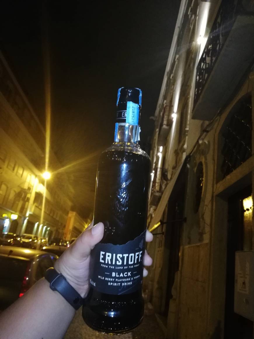 Producto Eristoff Black Vodka