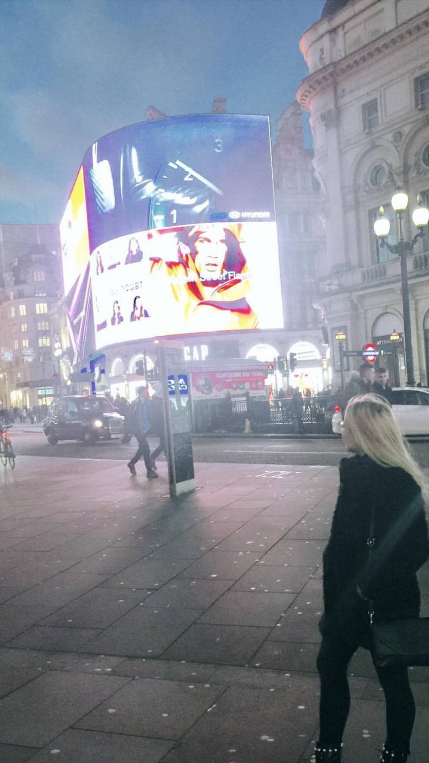 Lugar Piccadilly Circus