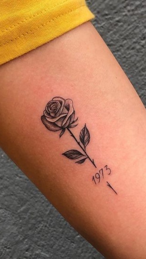 Social tatuagem rosa