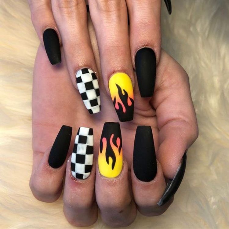 Fashion Flame Nails