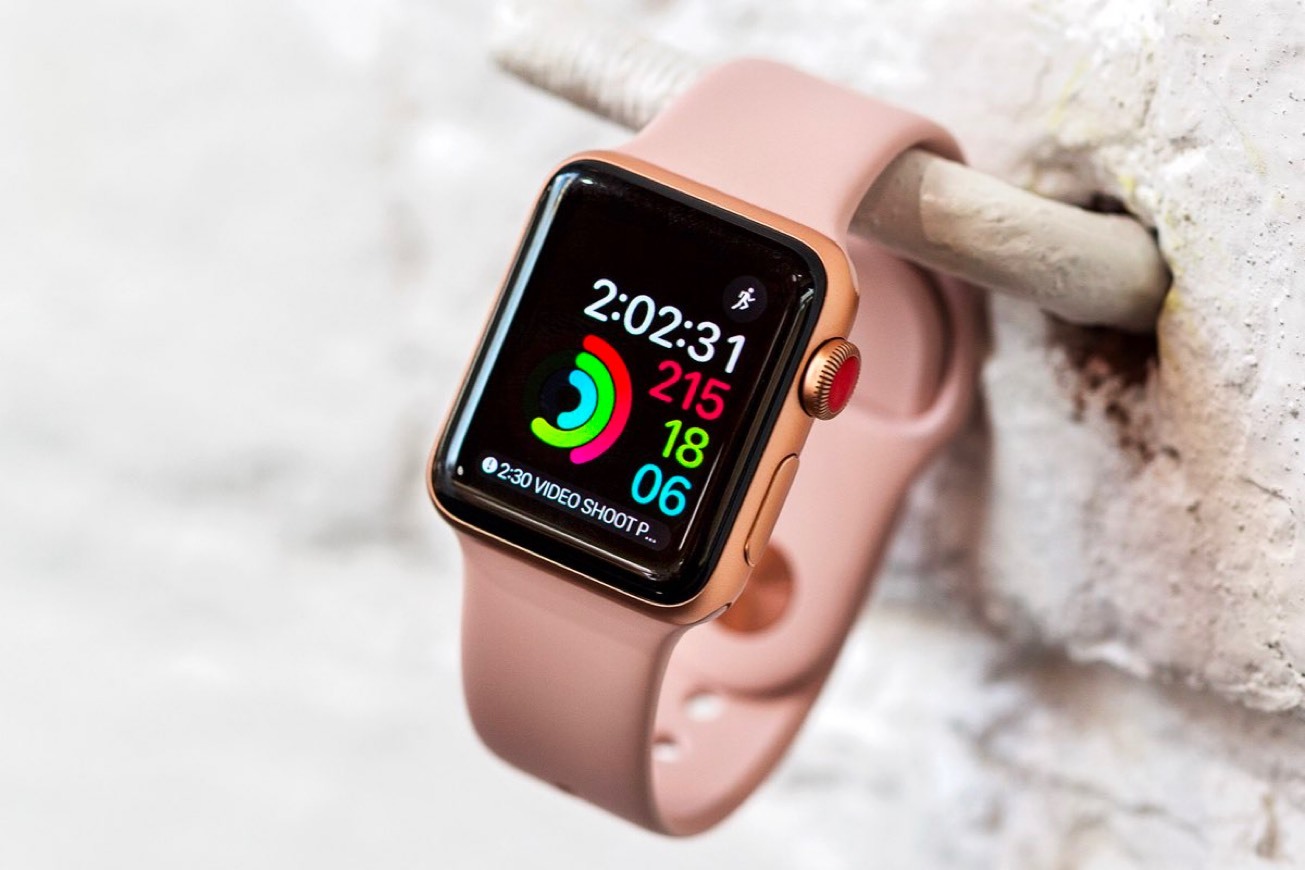Social Apple Watch Series 5