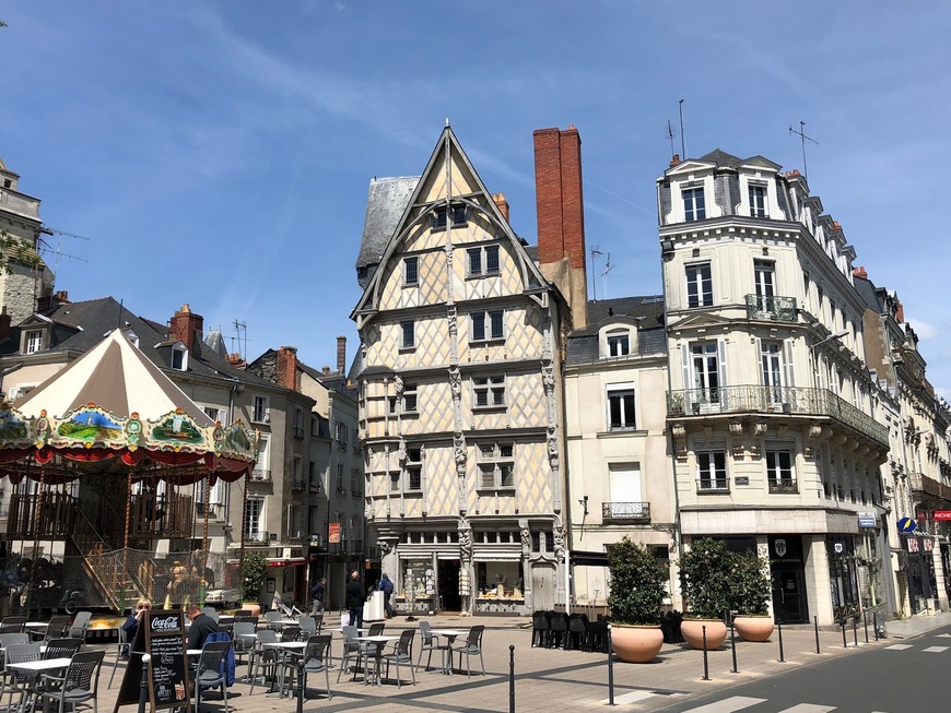 Place Angers