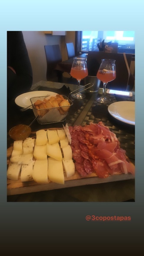 Restaurants 3 Copos - Tapas e Vinhos