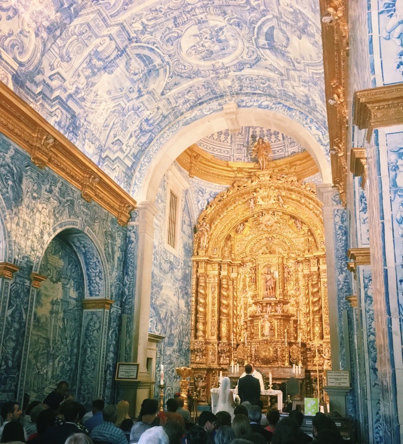 Place Igreja de São Lourenço