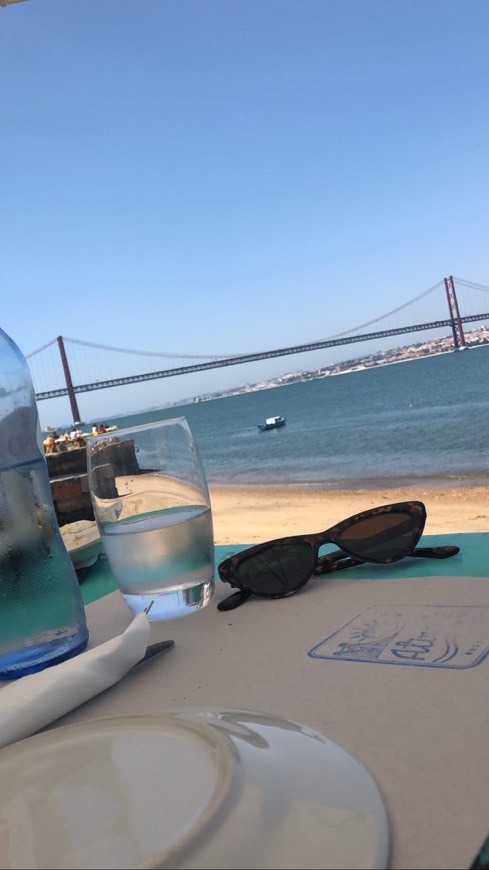 Restaurants Atira-te ao rio