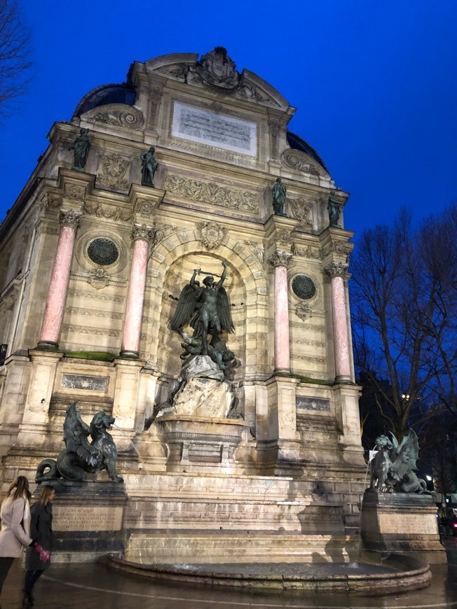 Place La fontaine Saint-Michel