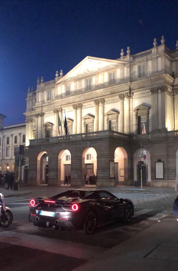 Place Teatro alla Scala