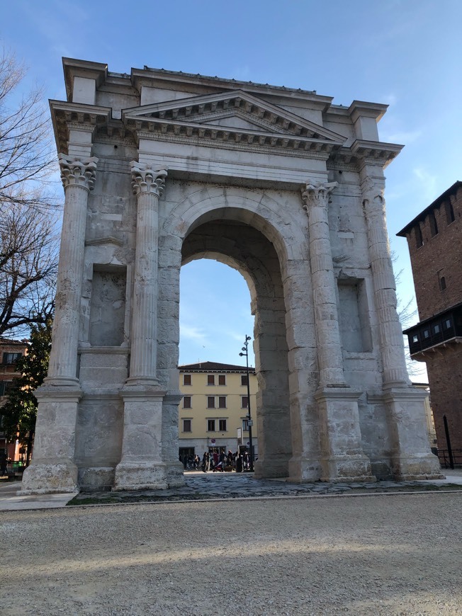 Place Arco dei Gavi