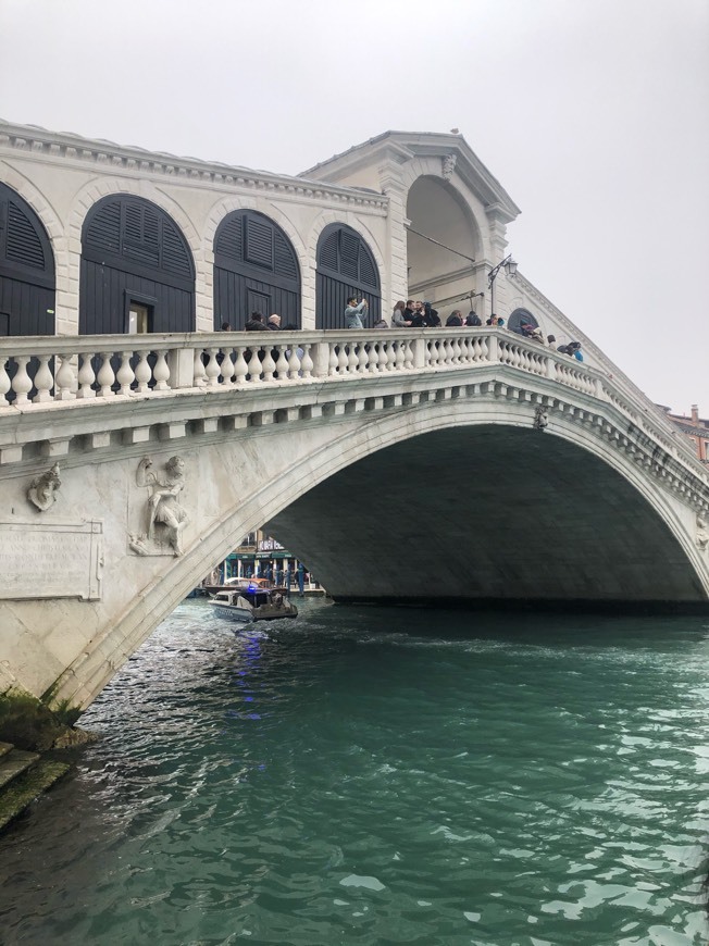 Place Puente de Rialto