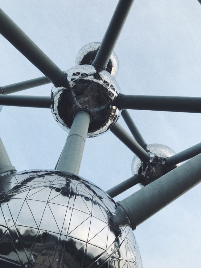 Place Atomium