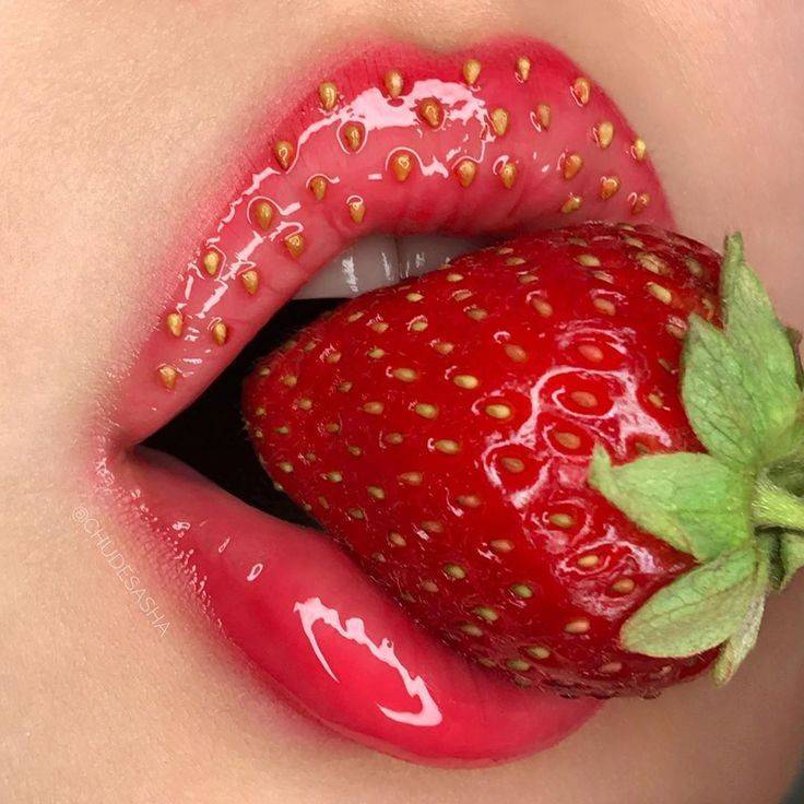 Fashion Strawberry lips