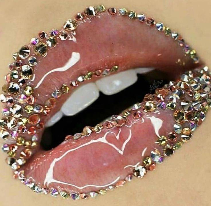 Social Fake diamonds