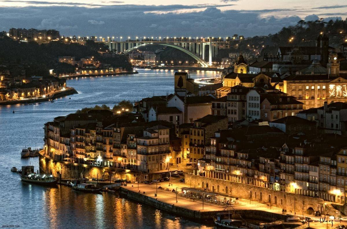 Place Ribeira do Porto