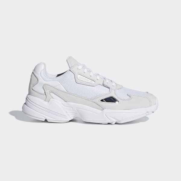 Social Adidas Falcon white