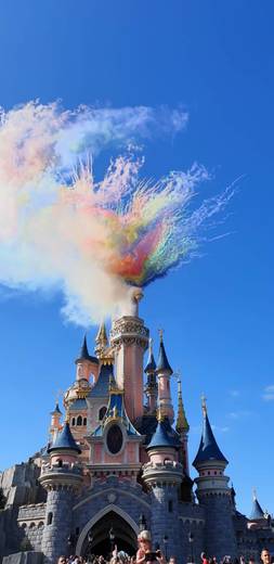 Disneyland Paris: Theme Parks - Tickets, Deals, Family Holidays