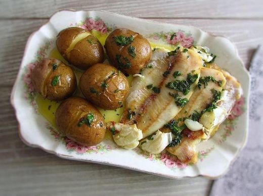 FILETES DE PESCADA À LAGAREIRO