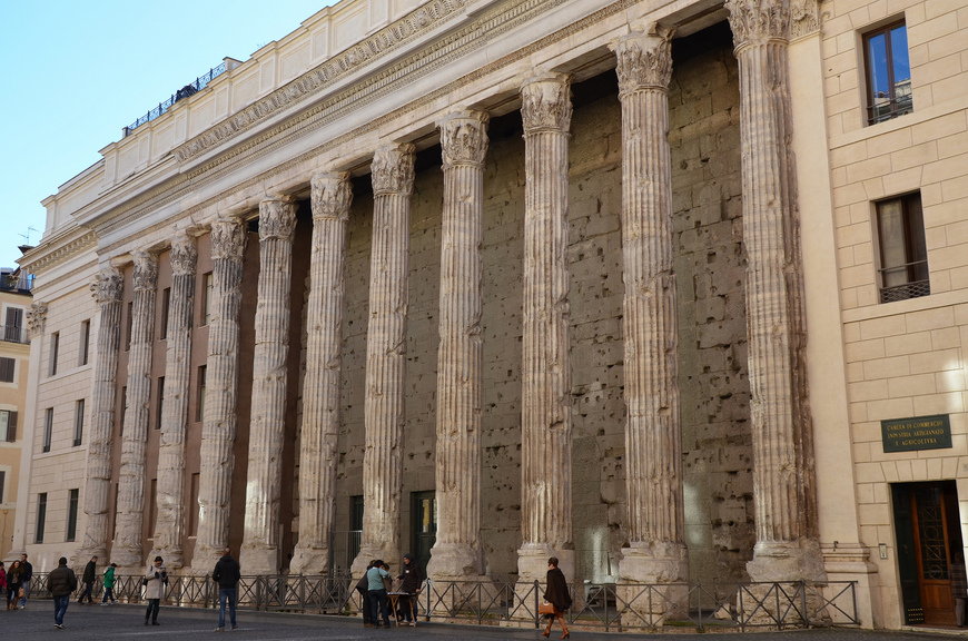 Place Templo de Adriano