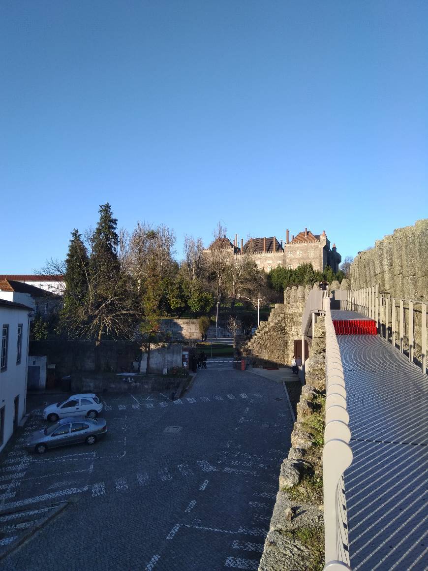 Lugares Paços dos Duques de Bragança