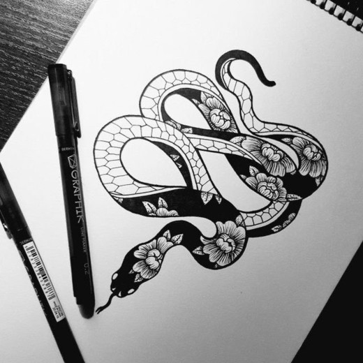 Snake tatto