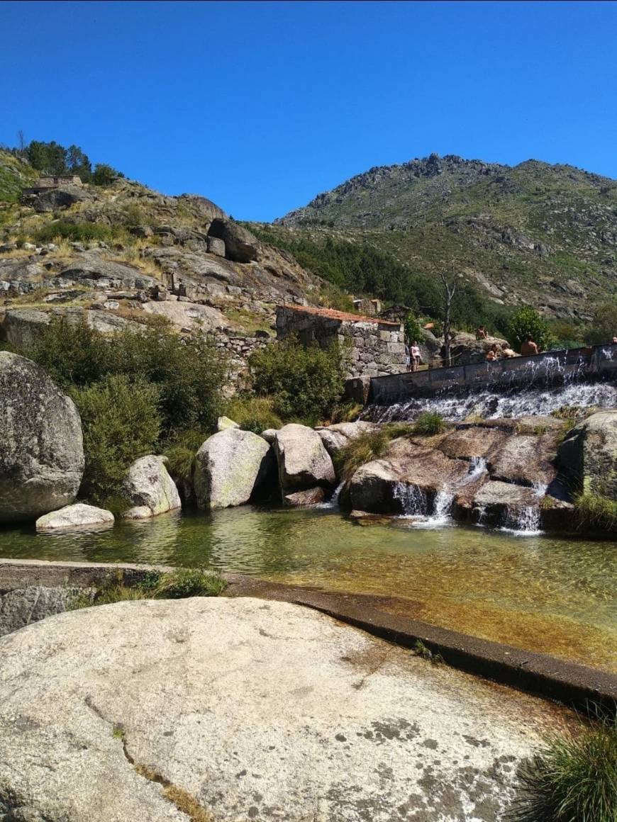 Praia fluvial de Loriga 