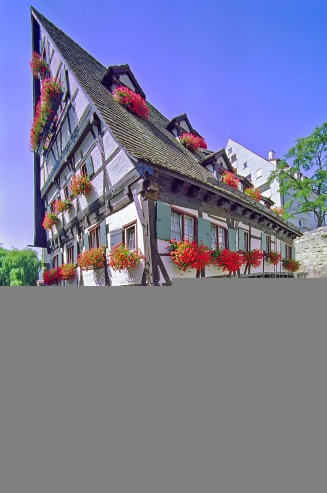 Places Hotel Schiefes Haus