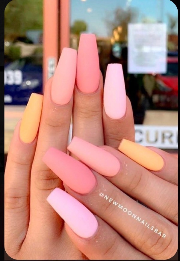 Fashion Pink nails 