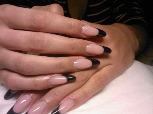 Nails 