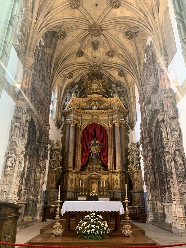 Lugar Igreja de Santa Cruz