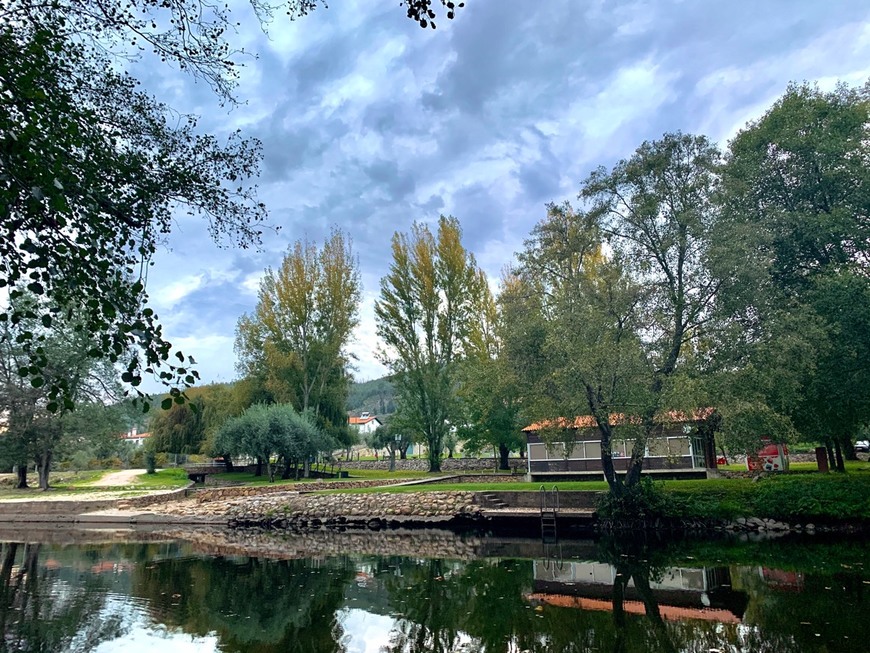 Lugar Praia Fluvial das Canaveias