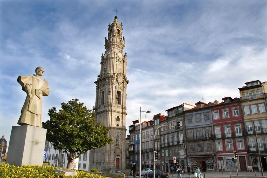 Place Clérigos Tower