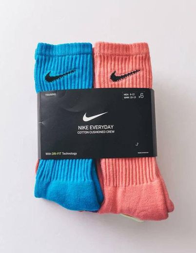 Nike Everyday Solid Color Crew Socks