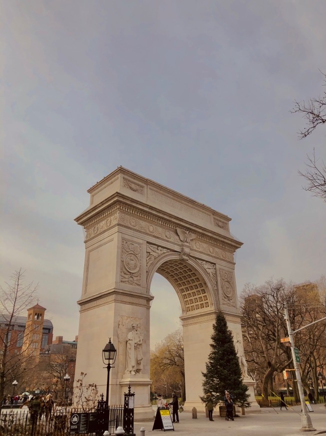 Moda Washington Square park