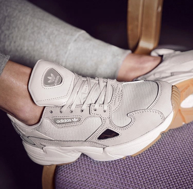 Fashion Sapatilha adidas falcon